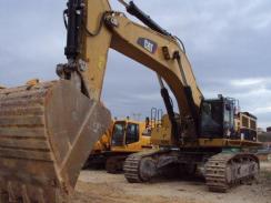 390D excavator WAG00142